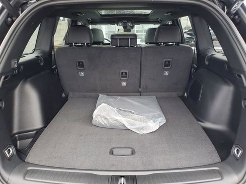 New 2026 Jeep Grand Cherokee Limited image 9