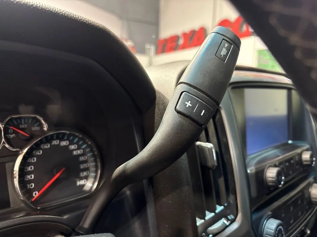 Used 2019 Chevrolet Silverado 2500 LT AWD/4WD image 65