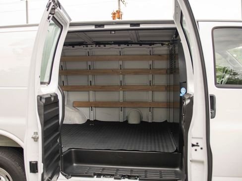 Used 2025 Chevrolet Express 2500 w/ Driver Convenience Package RWD image 14