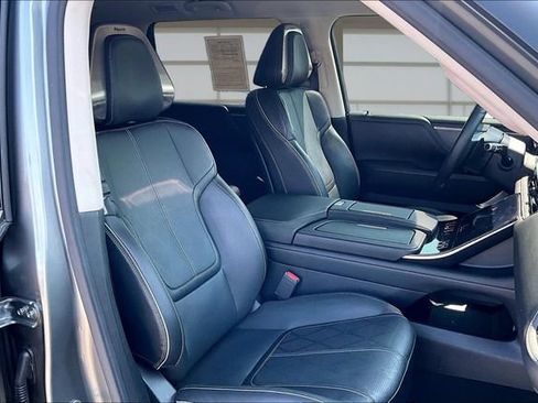 Used 2025 INFINITI QX80 Sensory AWD/4WD image 7