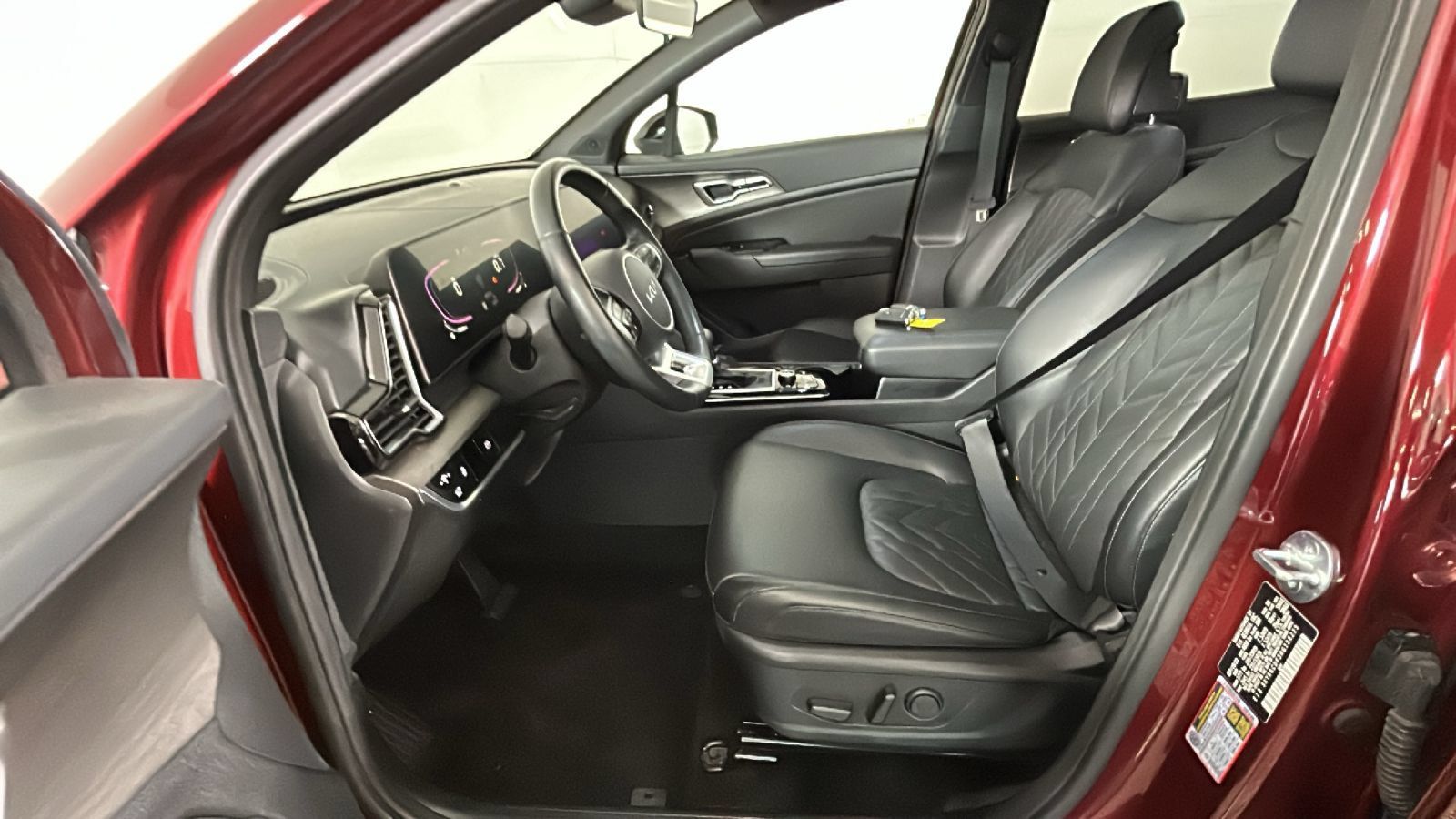 Used 2024 Kia Sportage X-Line w/ X-Line Premium Package AWD/4WD image 13