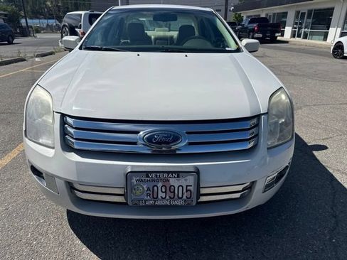 Used 2009 Ford Fusion SEL FWD image 3