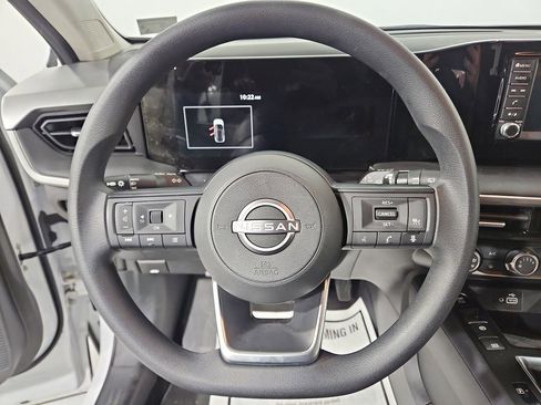 Certified 2025 Nissan Kicks S image 16