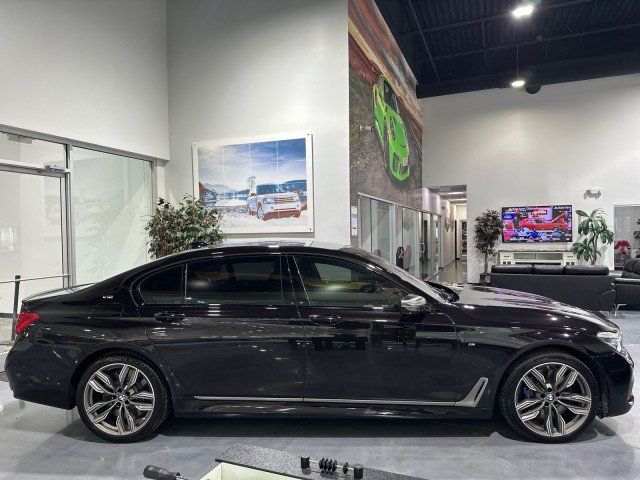 Used 2019 BMW M760i xDrive w/ Luxury Rear Seating Package AWD/4WD image 27