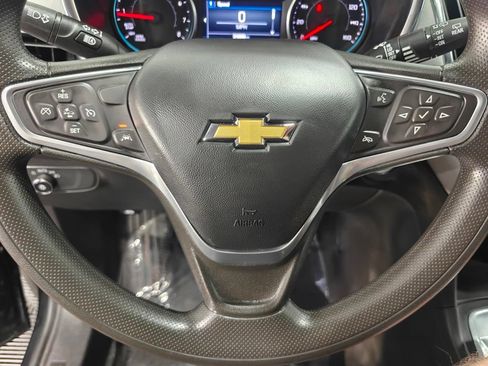 Used 2023 Chevrolet Equinox LT FWD image 5