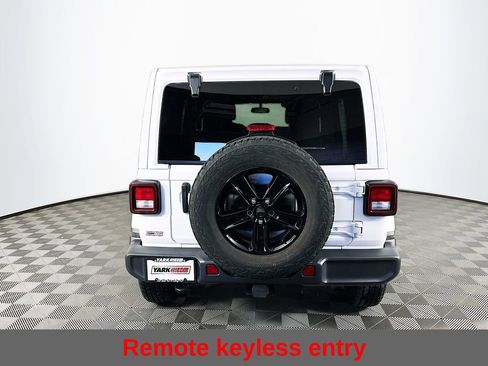 Used 2021 Jeep Wrangler Unlimited Sahara image 10