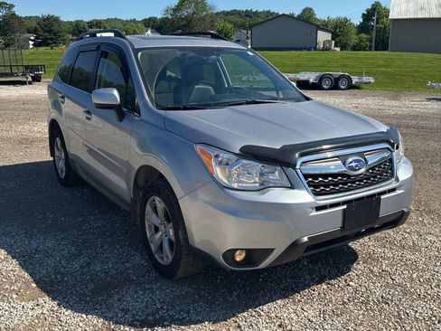 Used 2016 Subaru Forester 2.5i Limited AWD/4WD image 12