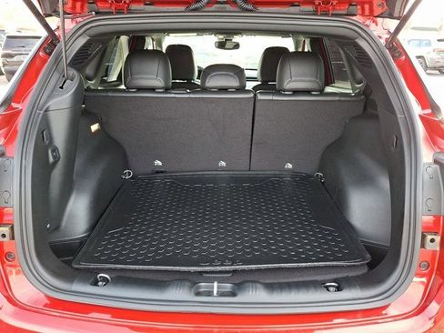 Certified 2023 Jeep Compass Latitude w/ Convenience Group image 31