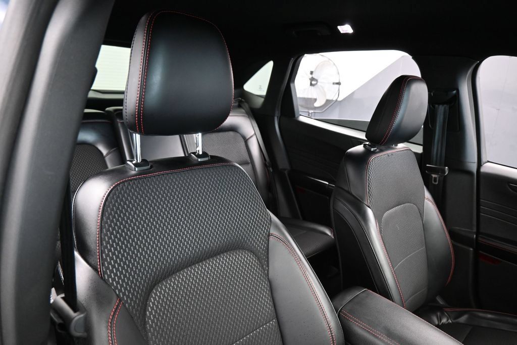 Used 2024 Ford Escape ST-Line w/ Tech Pack #1 FWD image 40