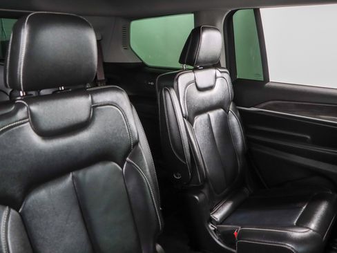 Used 2022 Jeep Grand Cherokee L Limited w/ Black Appearance Package RWD image 28