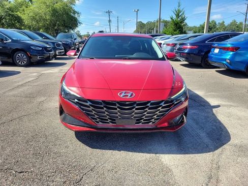 Used 2022 Hyundai Elantra Limited FWD image 5