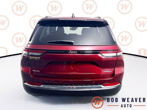 Used 2023 Jeep Grand Cherokee Laredo AWD/4WD image 7