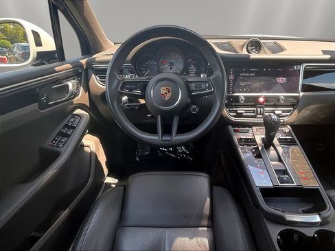 Used 2024 Porsche Macan S AWD/4WD image 8