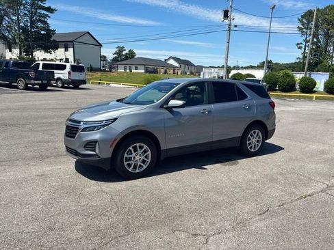 Used 2024 Chevrolet Equinox LT AWD/4WD image 44