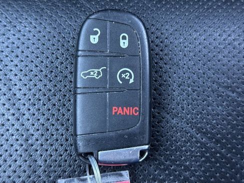 Used 2023 Dodge Durango GT image 30