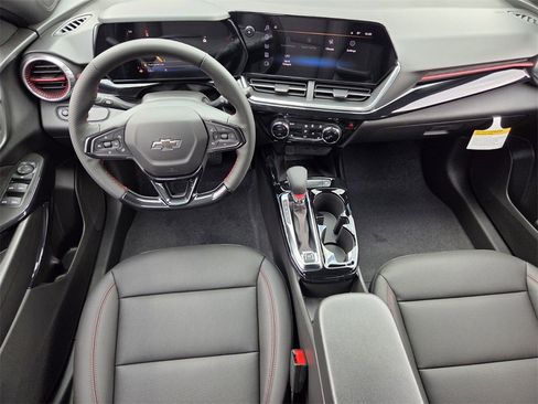 New 2026 Chevrolet Trax RS w/ Sunroof Package image 8