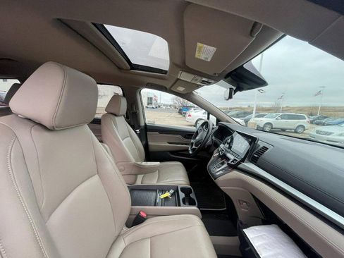 Used 2019 Honda Odyssey EX-L image 3