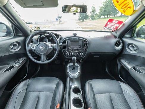 Used 2012 Nissan Juke SL FWD image 16