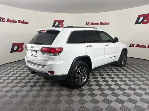 Used 2021 Jeep Grand Cherokee Limited w/ Trailer Tow Group IV RWD image 6