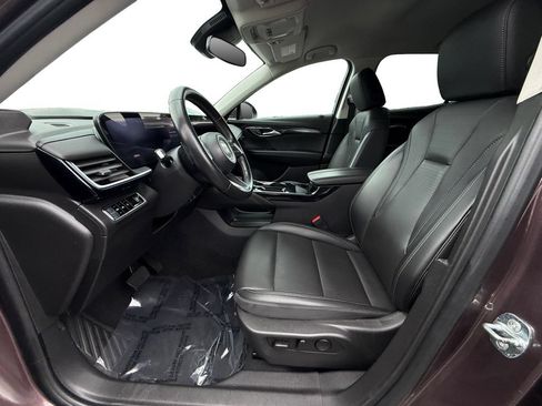 Used 2024 Buick Envision Preferred AWD/4WD image 9