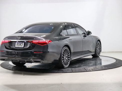 Used 2023 Mercedes-Benz S 580 4MATIC Sedan image 4