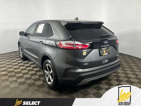 Used 2024 Ford Edge SEL w/ Convenience Package AWD/4WD image 4