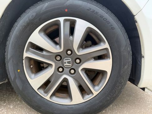 Used 2015 Honda Odyssey Touring Elite image 12