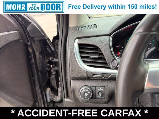 Used 2017 Chevrolet Traverse LT w/ Style and Technology Package FWD image 16