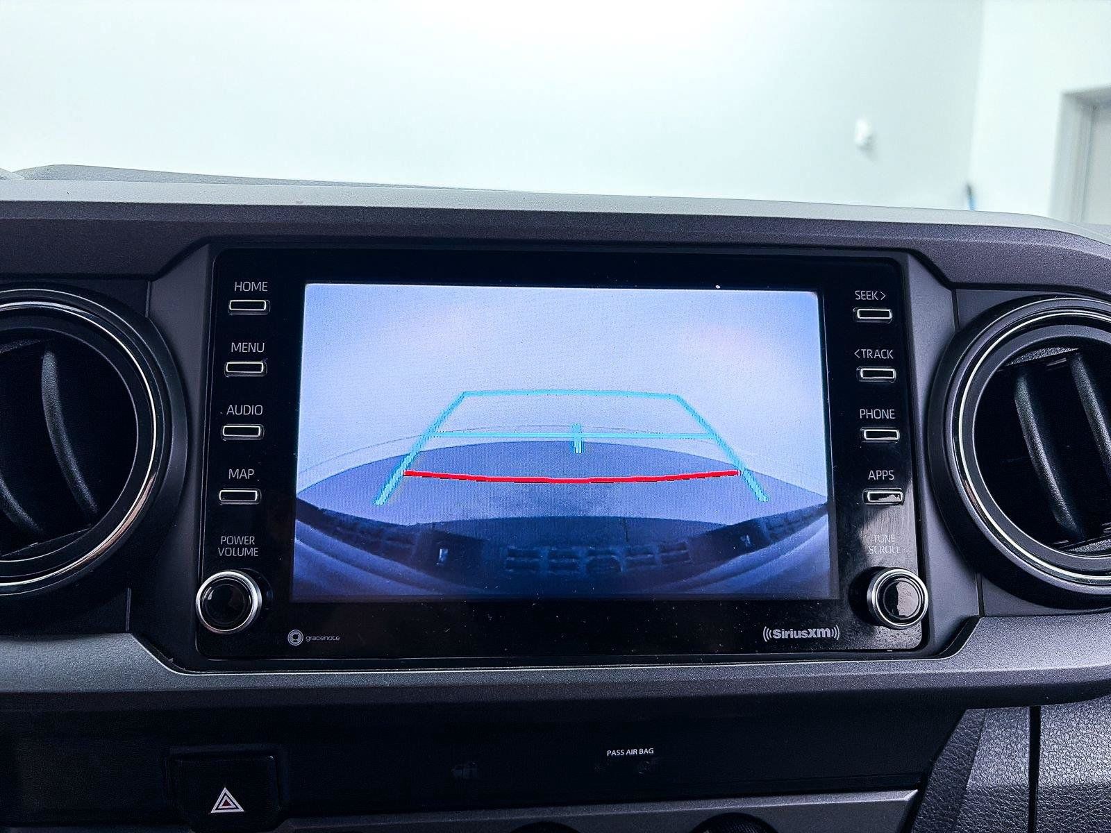 Used 2020 Toyota Tacoma TRD Off-Road w/ Technology Package AWD/4WD image 7