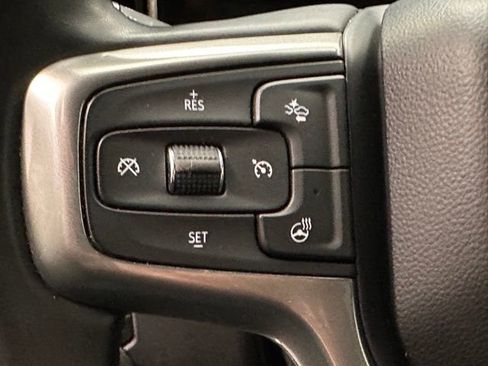 Used 2025 Chevrolet Silverado 1500 LT image 9