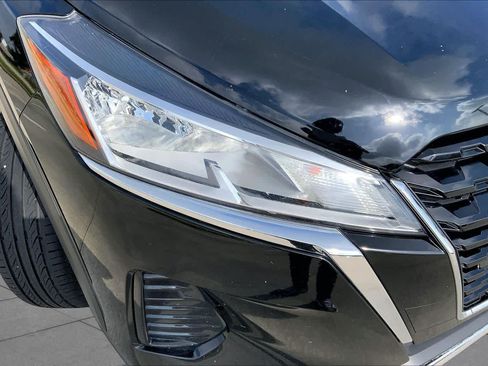 Used 2023 Nissan Kicks S FWD image 25