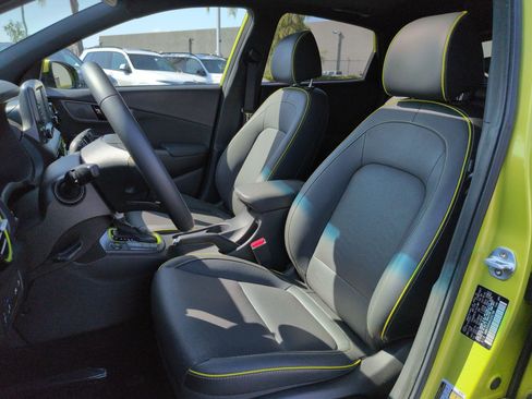 Used 2019 Hyundai Kona Limited image 16