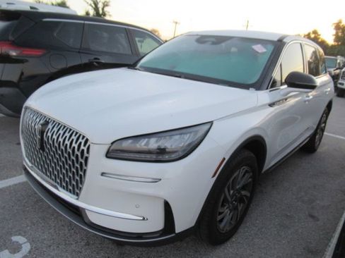 Used 2023 Lincoln Corsair FWD w/ Equipment Group 101A image 3