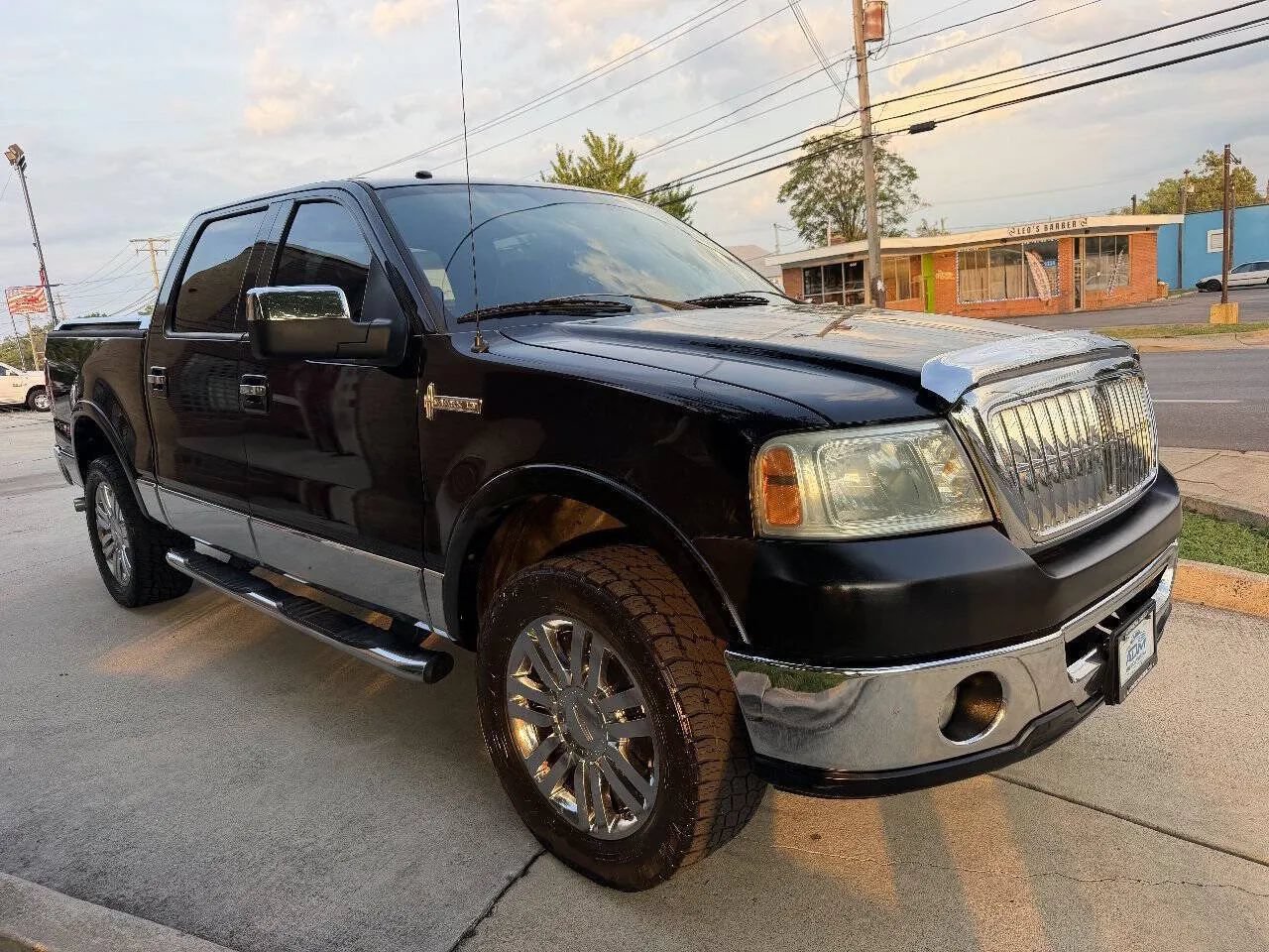 Used 2008 Lincoln Mark LT 4x4 image 5
