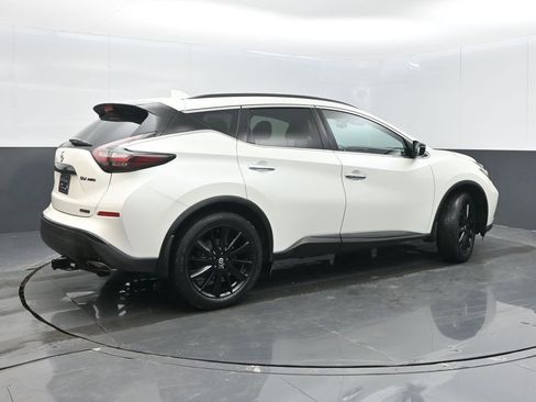 Used 2022 Nissan Murano SV w/ SV Midnight Edition Package image 7