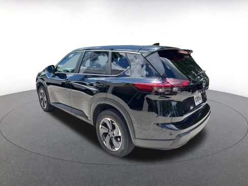Used 2025 Nissan Rogue SV FWD image 14
