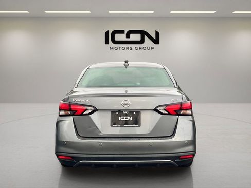 Used 2021 Nissan Versa SV image 6