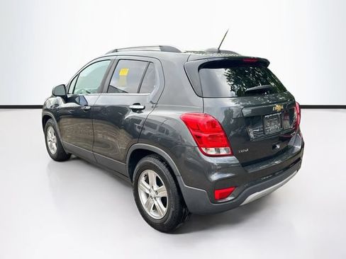 Used 2018 Chevrolet Trax LT w/ LT Convenience Package FWD image 6