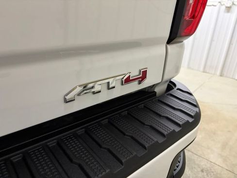 Used 2022 GMC Sierra 2500 AT4 w/ Gooseneck/5TH Wheel Package AWD/4WD image 8