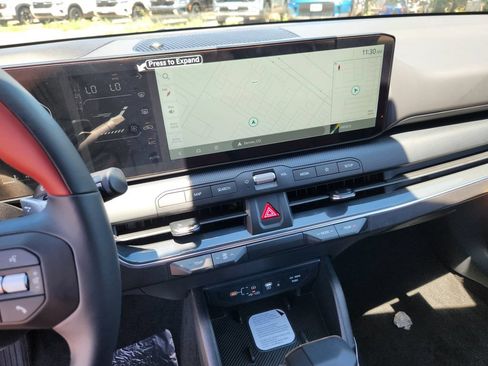 New 2026 Kia K4 GT-Line w/ GT-Line Premium Package FWD image 16