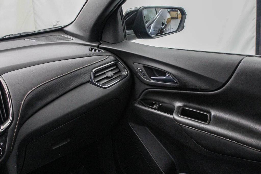 Used 2023 Chevrolet Equinox Premier AWD/4WD image 30