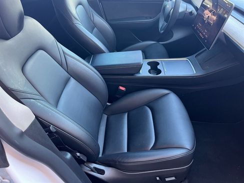 Used 2024 Tesla Model Y Long Range RWD image 13