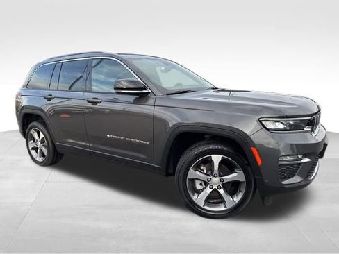 Used 2024 Jeep Grand Cherokee Limited w/ Luxury Tech Group II image 1