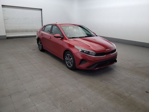 Used 2023 Kia Forte LXS w/ LXS Technology Package FWD image 13