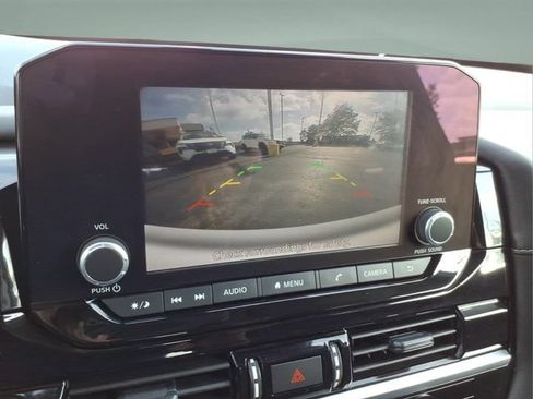 Certified 2025 Nissan Pathfinder SV AWD/4WD image 27
