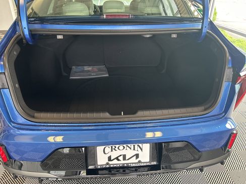New 2025 Kia K4 GT-Line Turbo image 11
