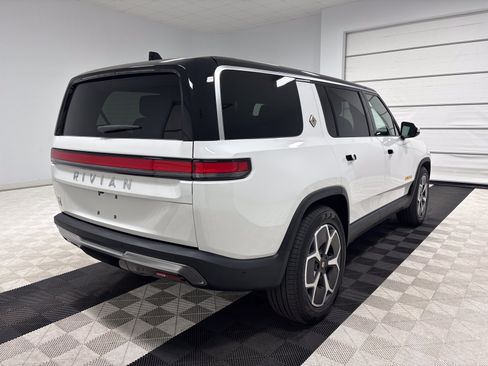 Used 2024 Rivian R1S Adventure AWD/4WD image 5