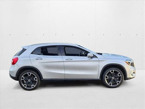 Used 2019 Mercedes-Benz GLA 250 image 4
