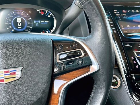 Used 2020 Cadillac Escalade Luxury AWD/4WD image 21