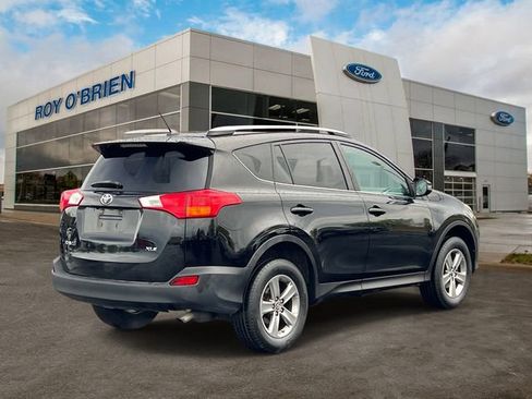Used 2015 Toyota RAV4 XLE FWD image 5